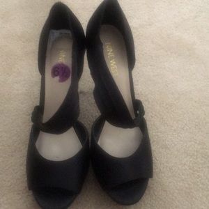 Black heels